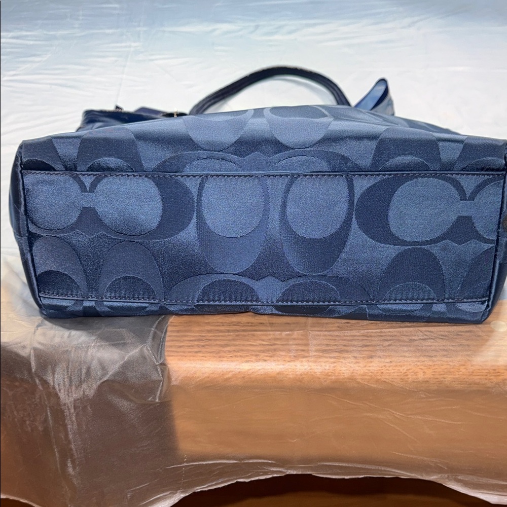 Coach Navy Blue Laura Signature Nylon Tote with Floral Scarf and Dust Bag EUC - Picture 7 of 7